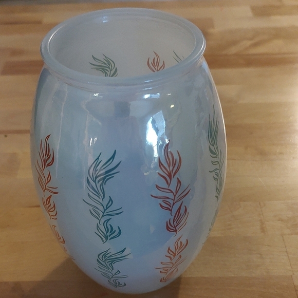 MCM Asian Glass Vase with Multicolor Leaf Design Vintage Mint - Picture 3 of 3